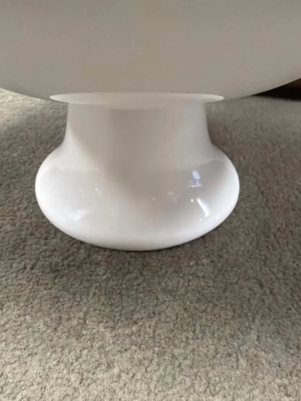 Bella Lux White Ceramic Pedestal Serving Bowl